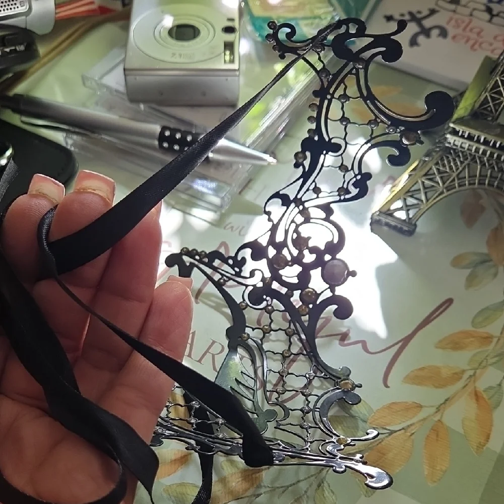 Black Filigree Rhinestone Masquerade Mask - Women Accessories